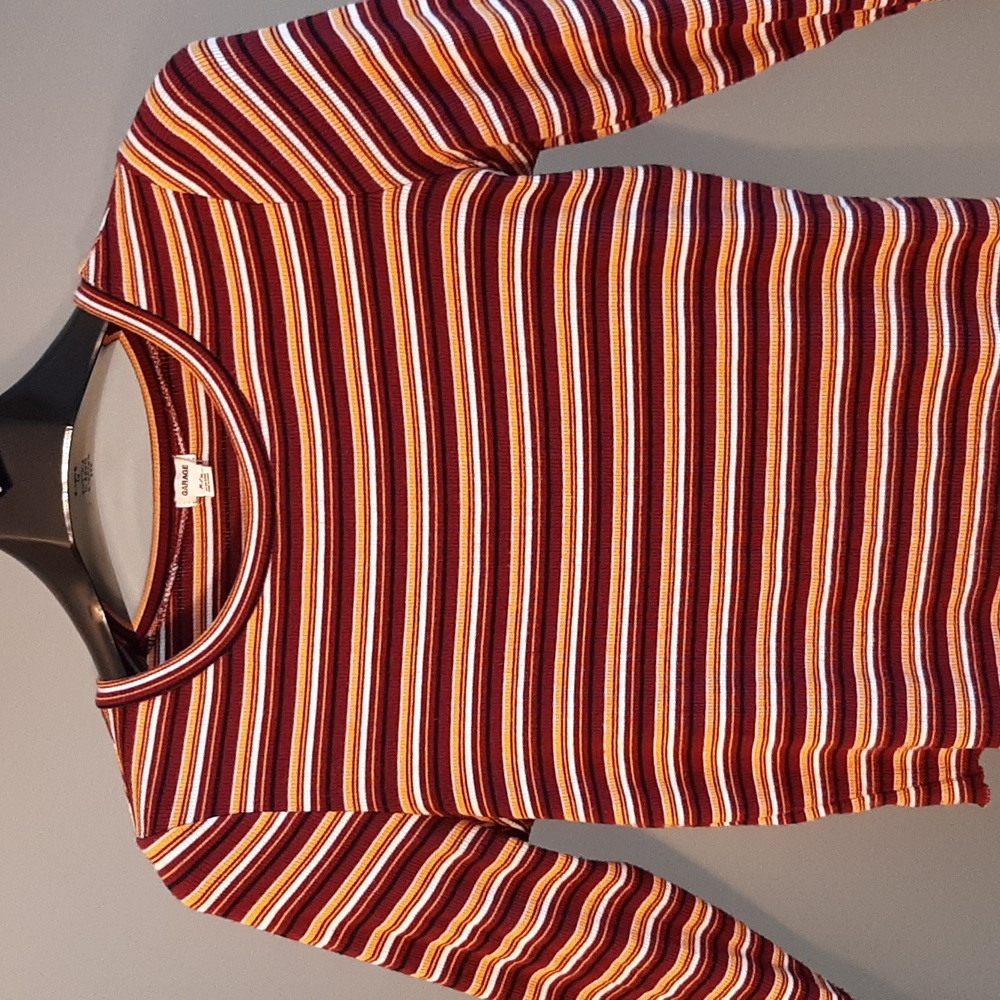 Garage t-shirt. MEDIUM Striped white, gold and burgundy.Long sleeve.